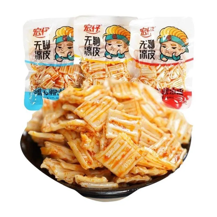 宏仔无聊凉皮脆爽辣片水晶辣皮粉皮零食麻辣爽口解馋辣条豆干SS