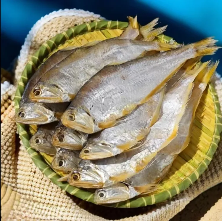 山东渤海湾咸鱼马口鱼油扣鱼油炸晾晒油煎油炸3斤5斤装