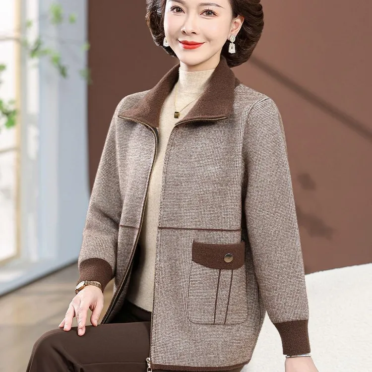 妈妈新款秋冬仿毛呢翻领外套女中老年春秋大码针织拉链开衫奶奶厚