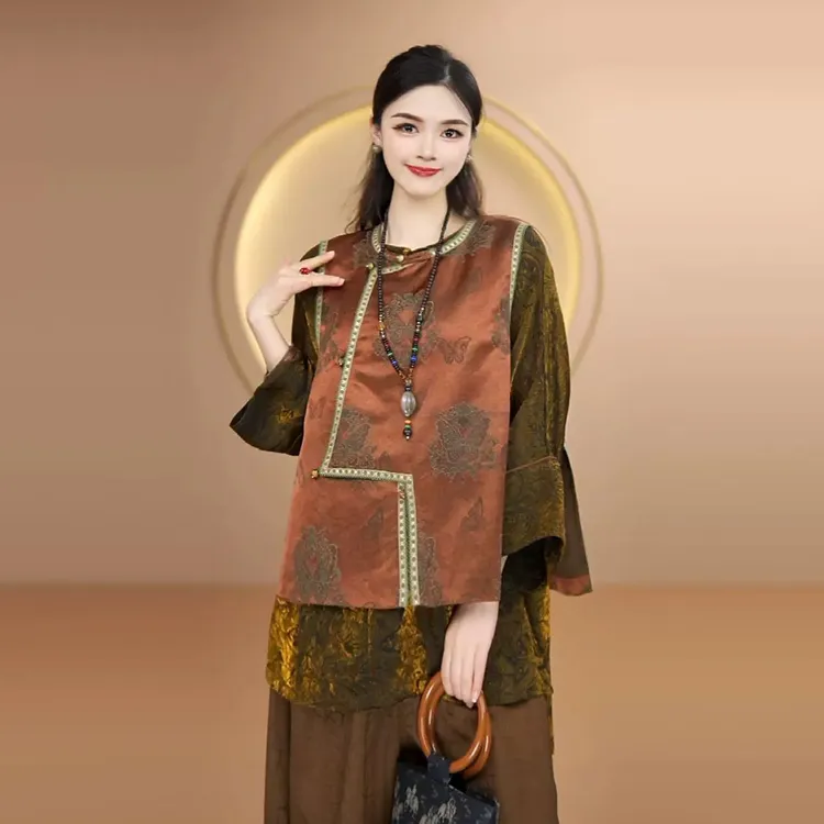 早秋新中式提花缎面琵琶襟复古马甲百搭高级上衣女164