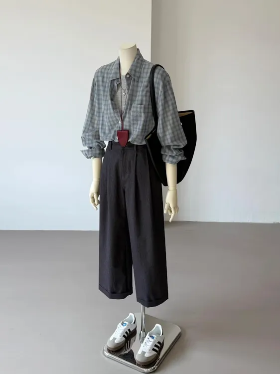 2023春秋新款休闲复古压褶衬衣经典格子衬衫外套女外穿裤子两件套