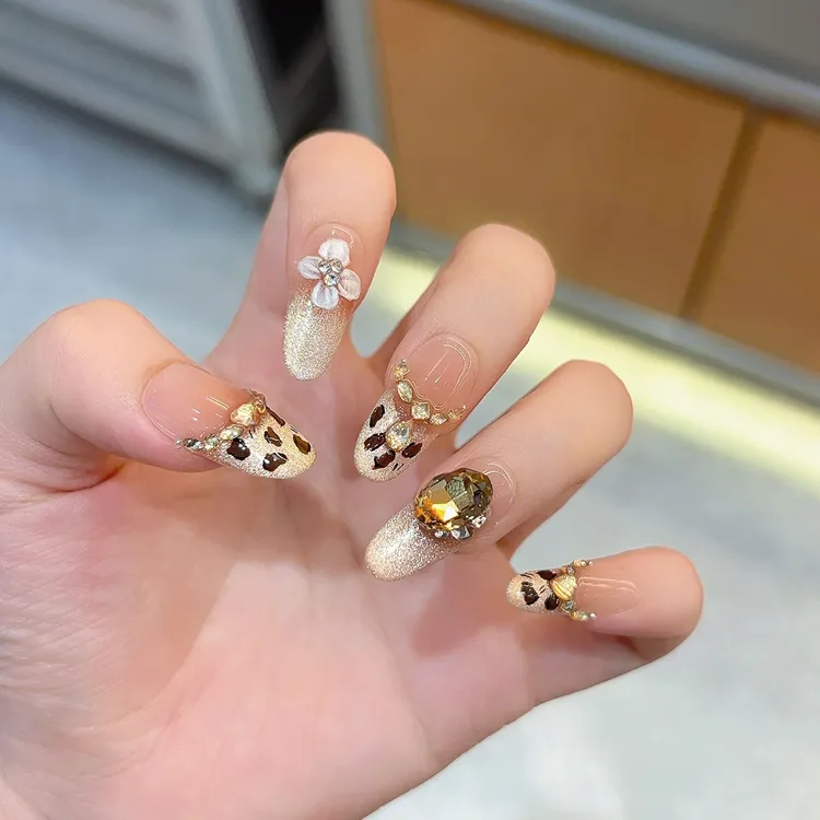 【落日豹纹】爆闪锆石气质豹纹美甲穿戴甲片短款显白猫眼美甲贴片