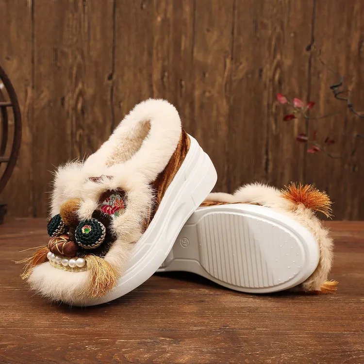 厚底棉鞋增高低帮民族风冬季新款绣花虎头鞋子软底保暖老北京布鞋