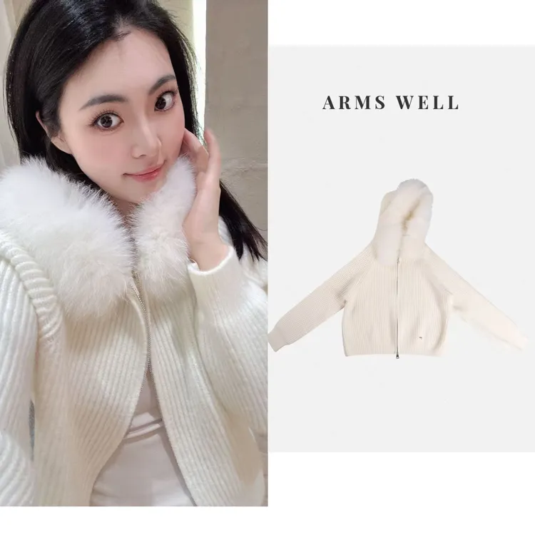 ARMS WELL王囡囡 白色拉链连帽拼毛毛边竖纹外套 S370