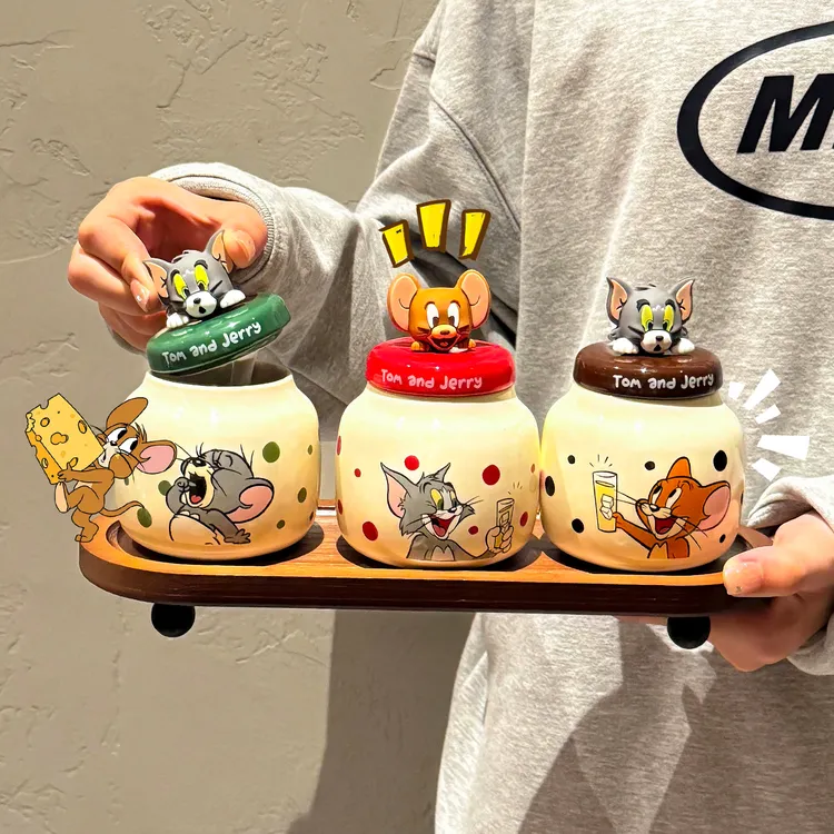 猫和老鼠陶瓷调味罐套装家用辣椒罐盐罐带勺调料罐厨房味精调料盒
