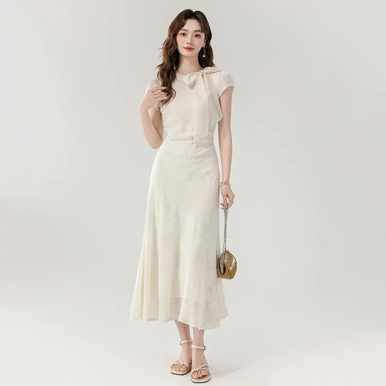高级感收腰系带雪纺连衣裙女夏法式优雅领口蝴蝶结提花垂感长裙子