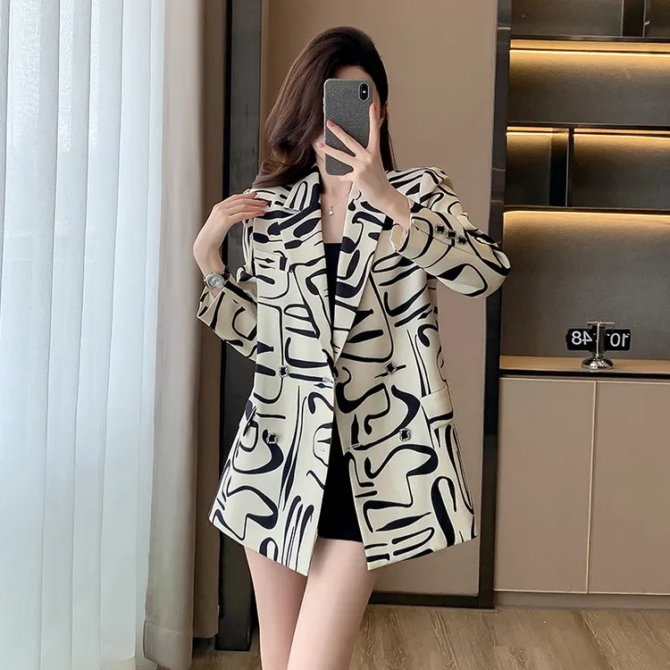 早春新款韩版通勤印花西装领外套女装宽松洋气小香风西服休闲上衣