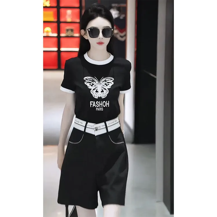 撞色正肩蝴蝶设计感短袖T恤显高气质穿搭夏季百搭拼接短裤子套装