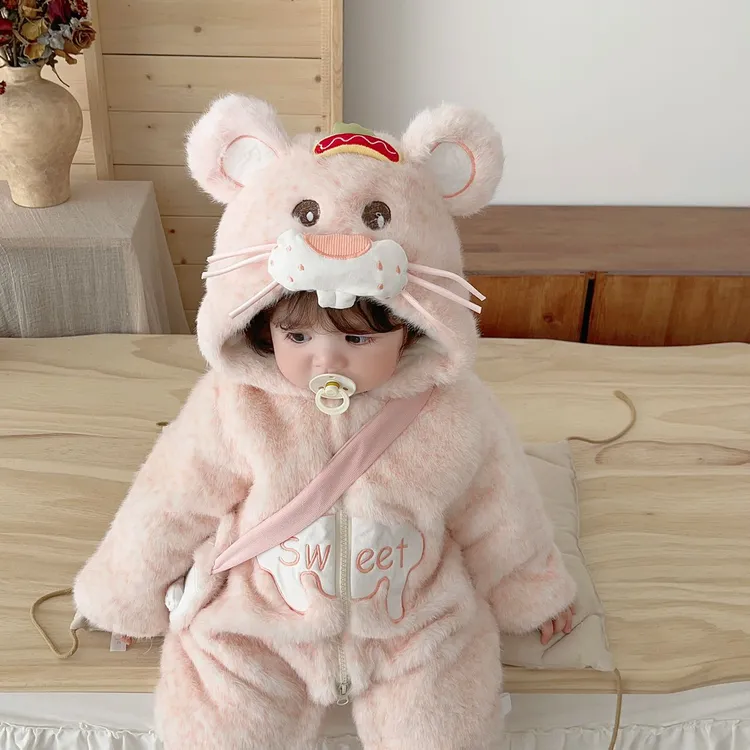 乖乖田鼠连体男女宝可爱超萌毛茸茸保暖哈衣冬季外出爬服加厚哈衣