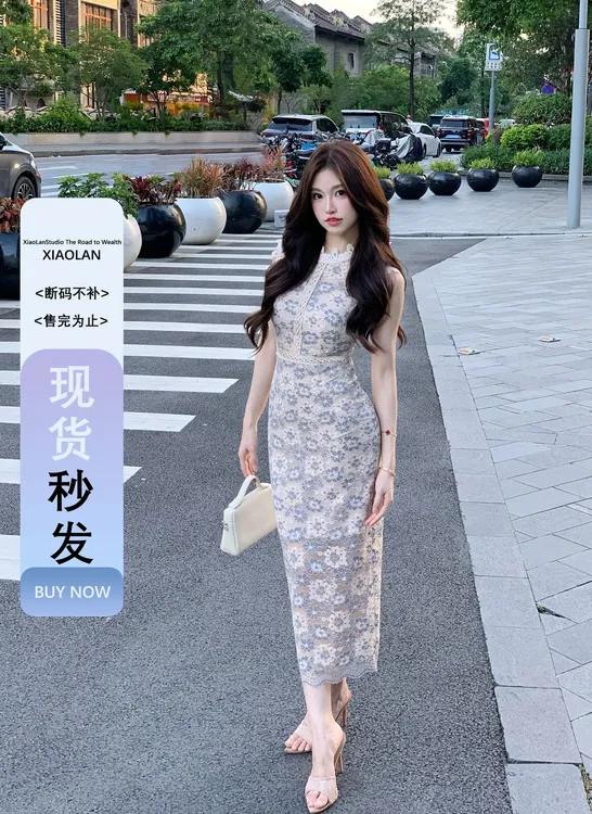 小岚同学「暮雪幽歌」纯欲性感修身蕾丝显瘦镂空洋气半高领连衣裙
