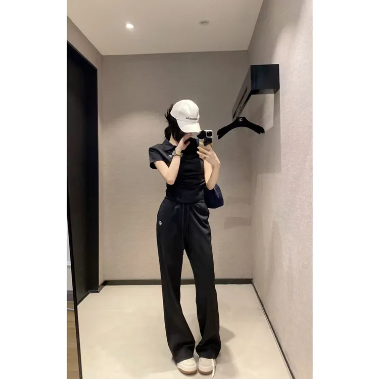 2025年春季新款长袖小众短袖上衣高腰阔腿裤套装女潮时尚女