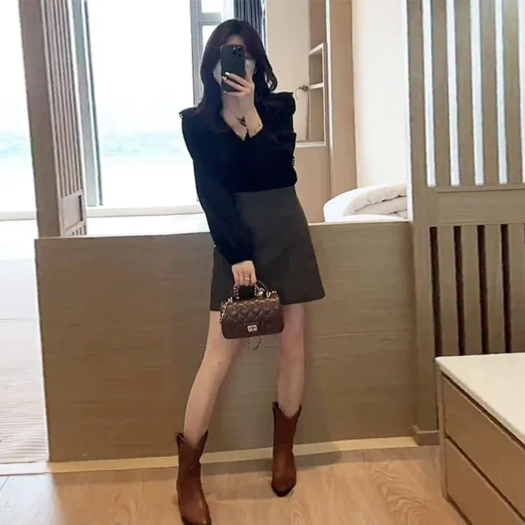 茶系穿搭一整套装女秋季蕾丝V领衬衫上衣半身裙时尚高级感两件套