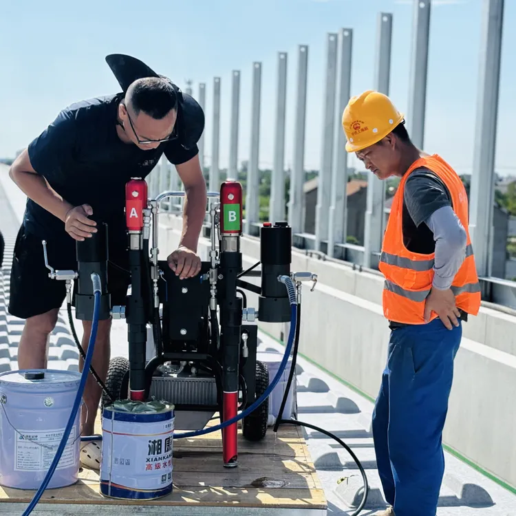 涂牛T11L双泵高压高铁防水双组份油性聚氨酯喷涂机环氧树脂喷涂机