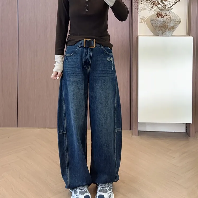 2025秋季新款阔腿裤女中高腰牛仔裤显瘦时尚百搭弯刀裤复古设计感