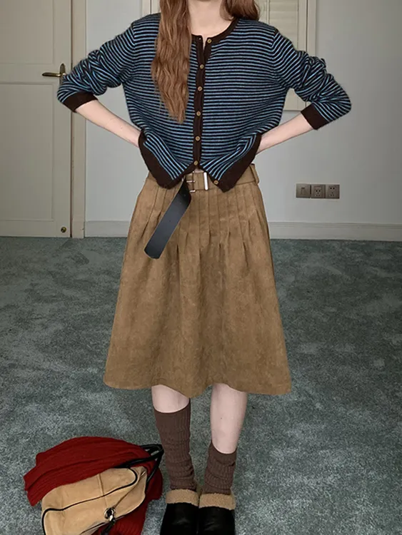 美拉德棕色麂皮绒半身裙女秋冬新款气质辣妹高腰压褶显瘦中长裙