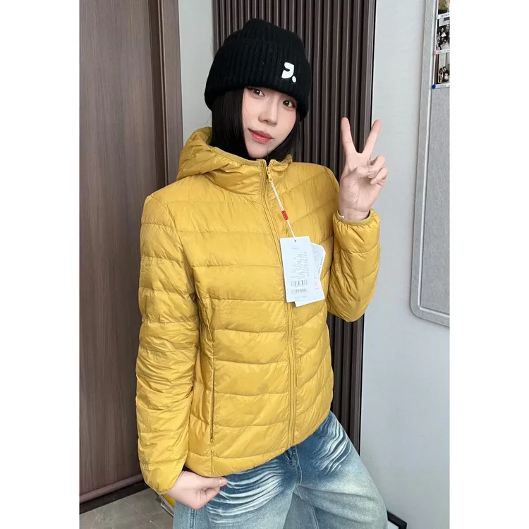 鸭鸭新款轻薄羽绒服极简短款休闲情侣款羽绒服保暖立领连帽外套