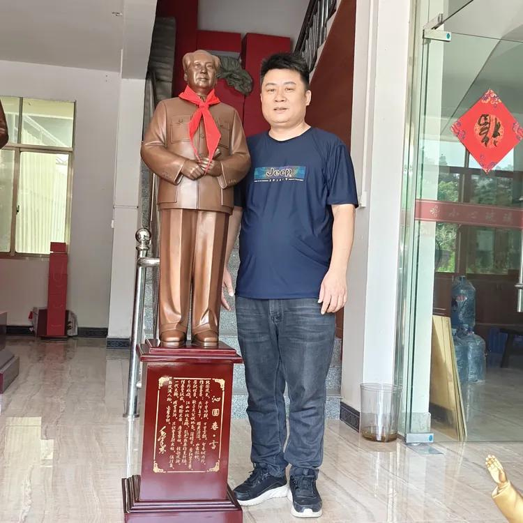 毛主席铜像全身站立胜卷在握黄铜紫色开国中号雕塑实木沁园春底座