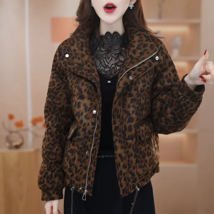 小个子时尚豹纹短款羽绒服女2025年冬季巨好看加厚保暖面包服外套