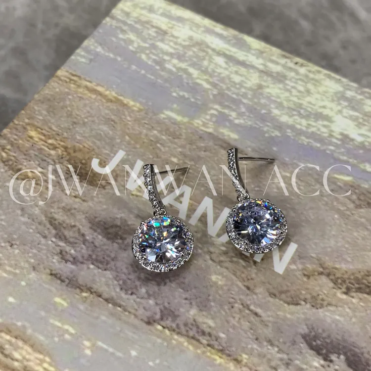 铜合金锆石耳饰 一颗星辰.大颗闪钻轻奢耳钉01ED2706AN