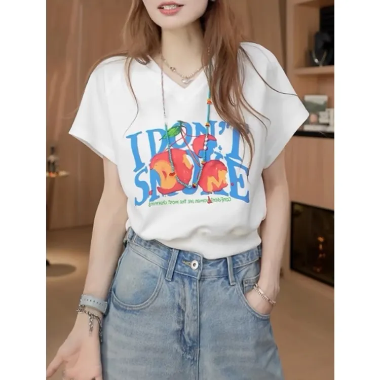 正肩V领印花白色短袖t恤女2025夏季新款体恤宽松收腰短款爆款上衣