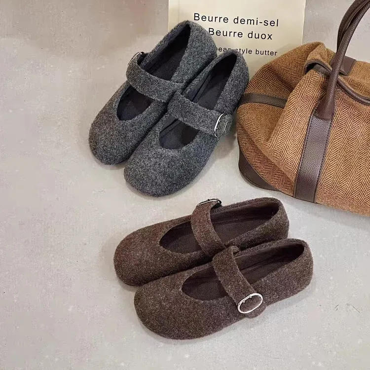 羊京绒法式软底玛丽珍鞋2025秋新款圆头皮带扣舒适低帮单鞋豆豆鞋