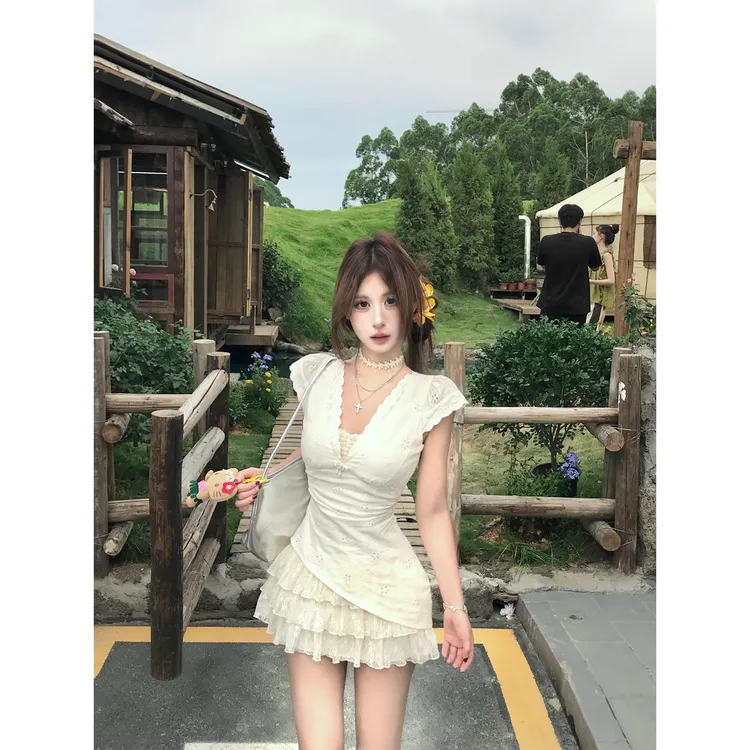 Mejiu蜜九【蕾丝泡沫】假两件蕾丝纯欲连衣裙女夏季收腰设计裙子
