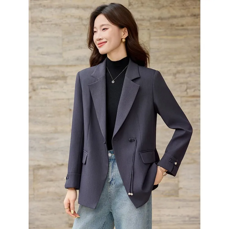 灰色小西装外套女2025新款春秋高级感气质休闲百搭小个子西服上衣
