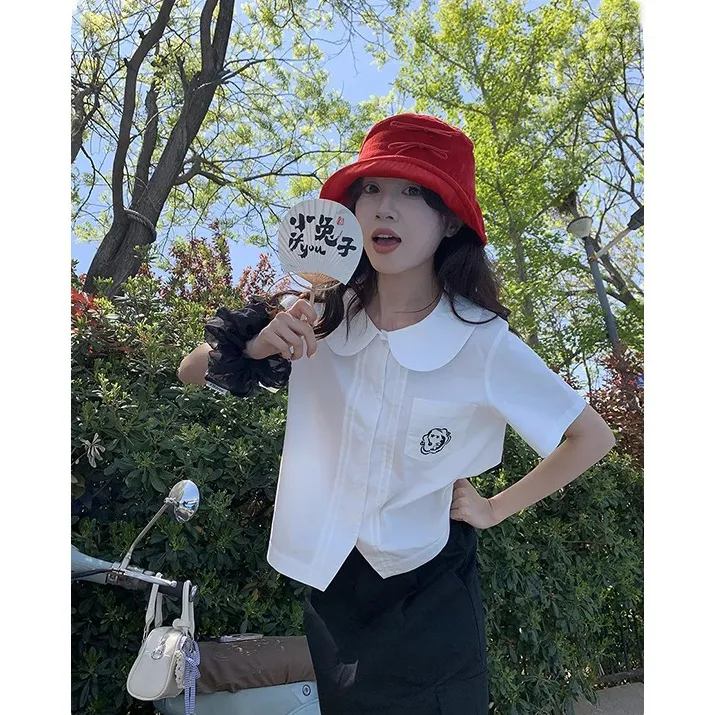 学院风白色娃娃领短袖衬衫女夏季百搭宽松短款翻领刺绣娃娃衫上衣