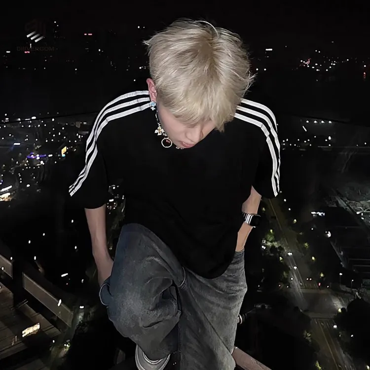 DIIIVERGOM美式条纹短袖男夏季黑色男式潮牌痞帅炸街恤小领口休闲