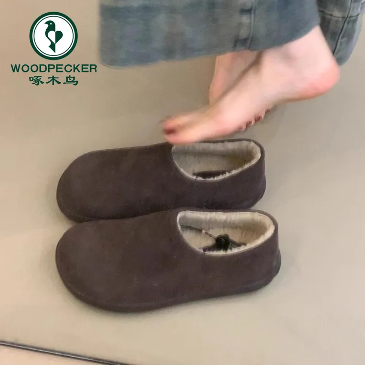 啄木鸟软底一脚蹬全包勃肯鞋女2025冬季新款磨砂皮保暖毛毛棉鞋子