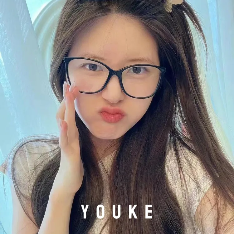 露丝同款复古猫眼近视眼镜女白鹿露丝黑框镜框同款显瘦素颜神器