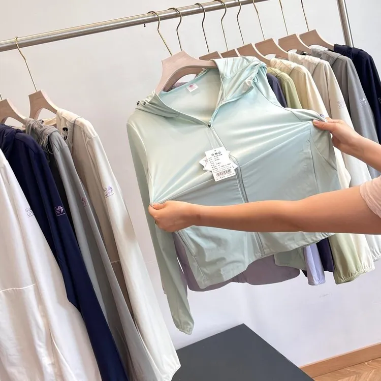  男装50  冰感舒适！外贸男女装工厂剪标尾货情侣款高弹防晒服外