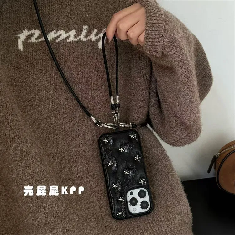 ins韩系油蜡感黑皮银星星适用iPhone17promax手机壳16pro手提15女