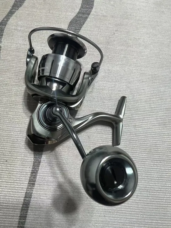 麦克球形握丸海钓轮 SW海水版本3000  5000  7000