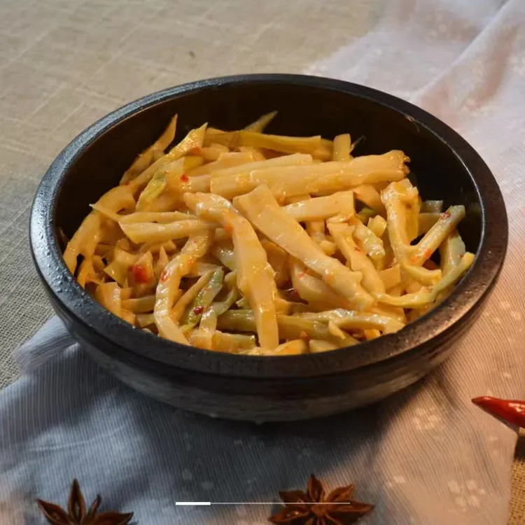 莫白头酸辣笋尖微辣不臭带甜脆嫩爽口下饭菜佐餐必备开袋即食竹笋