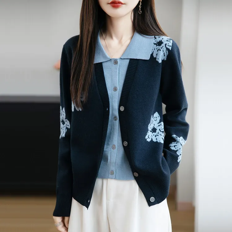 秋季时尚上衣宽松女毛针织衫女士早秋提花针织开衫