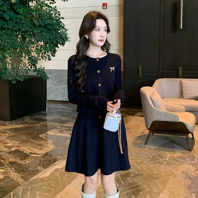 奢姿大码女装2025秋季简约通勤套装胖妹妹时尚上衣半裙针织两件套