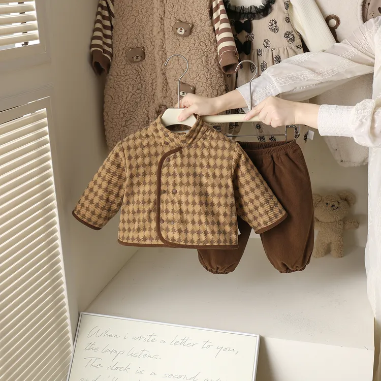 冬季款婴儿宝宝加绒套装儿童冬天加厚外套新生儿保暖外出服两件套