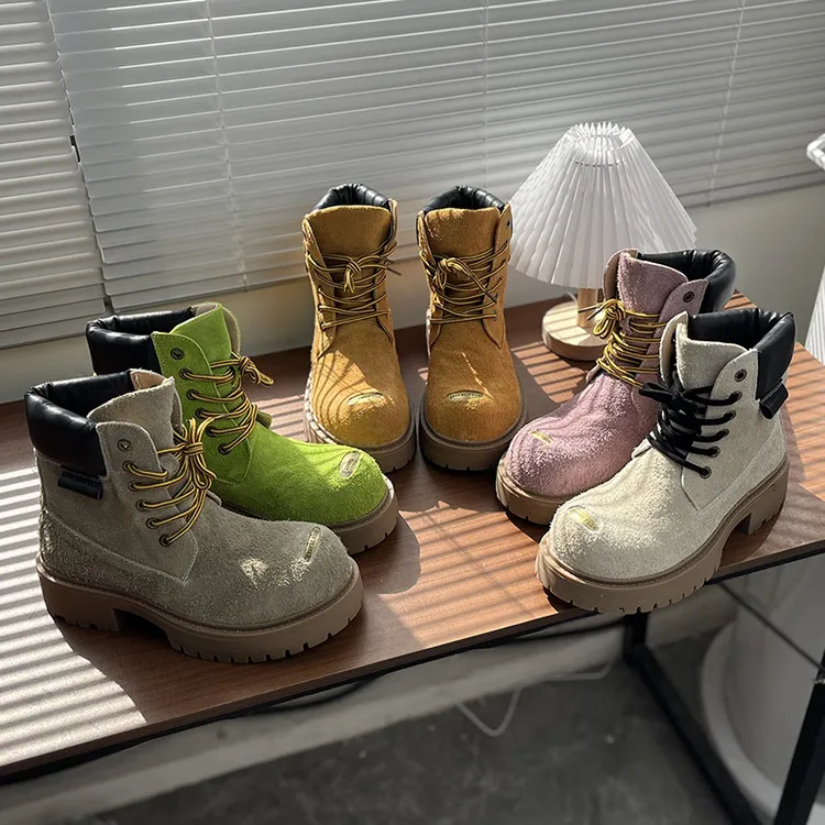 2025新款英伦风大头工装靴中高帮马丁靴男女情侣休闲增高靴大黄靴