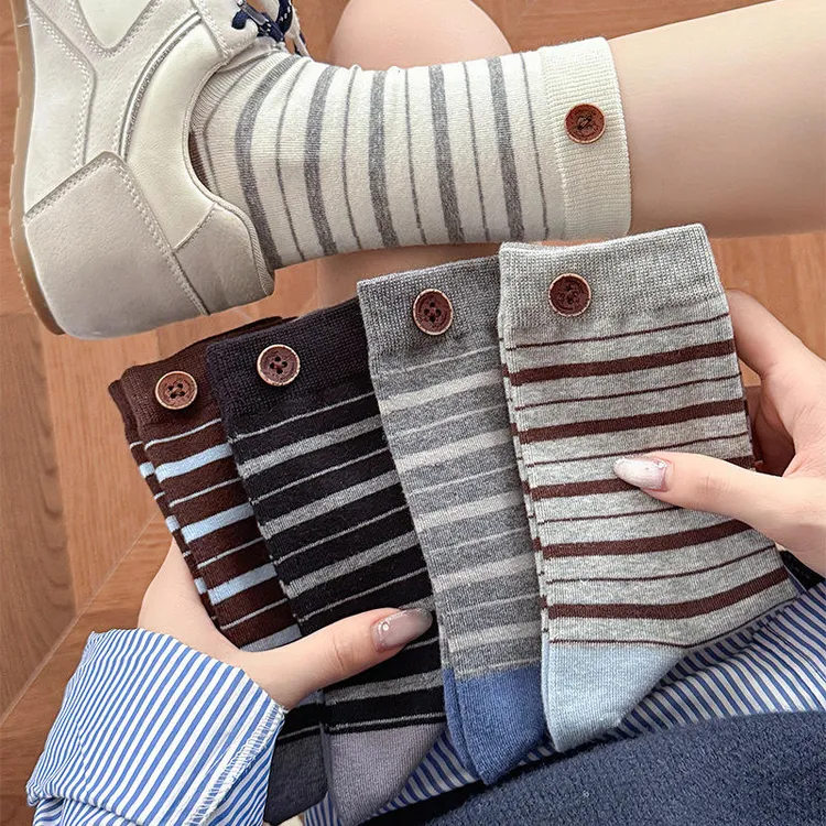 秋冬复古条纹纽扣装饰袜子女无骨中筒袜ins潮韩版外穿百搭堆堆袜