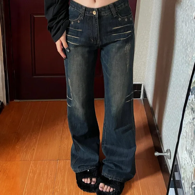 复古美拉风高街直筒微喇阔腿牛仔裤女秋季新款小众设计不贴腿裤子