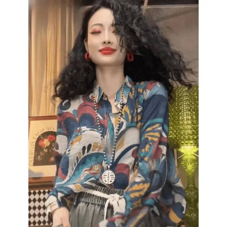 复古风气质碎花长袖衬衫女2025秋季新款高级感优雅独特别致上衣女