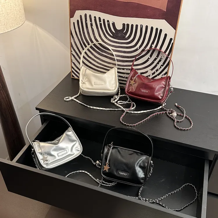 2025爆款时尚百搭手提肩挎慵懒风精致能装清爽链条女包 能放手机