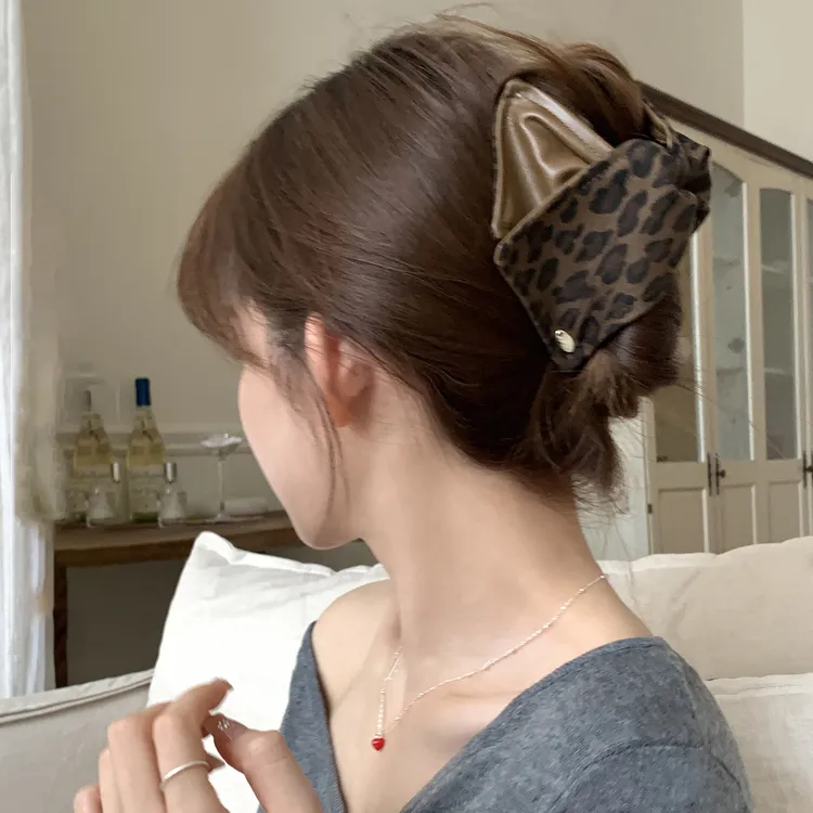 复古小众豹纹拼接三角抓夹女后脑勺马尾盘发鲨鱼夹2025新款高级感