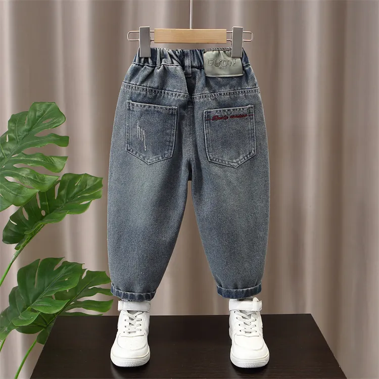 男童春装牛仔裤洋气百搭裤子儿童装男孩韩版春秋季宽松时髦休闲裤