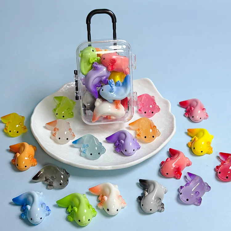 彩色夜光小蝾螈创意微景观桌面小摆件装饰可爱卡通仿真小玩偶玩具