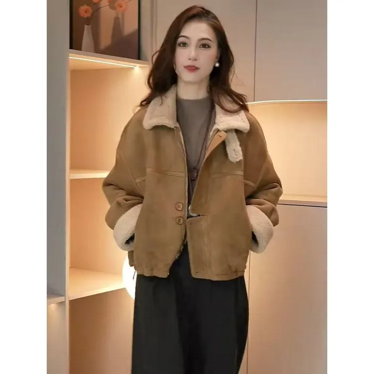 加绒加厚羊羔毛外套女短款2025秋冬新款休闲百搭皮毛一体夹克上衣