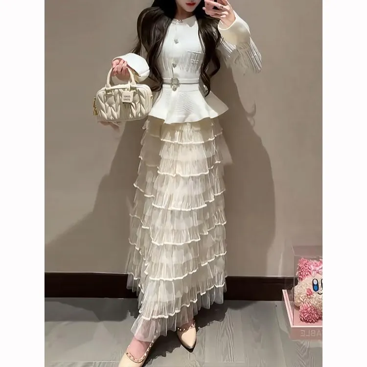 法式优雅时髦名媛温柔风收腰上衣早春2025新款浪漫蛋糕裙两件套装