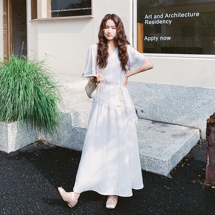 白色极简风套装裙女2025年夏季新款蕾丝拼接V领上衣半身裙两件套