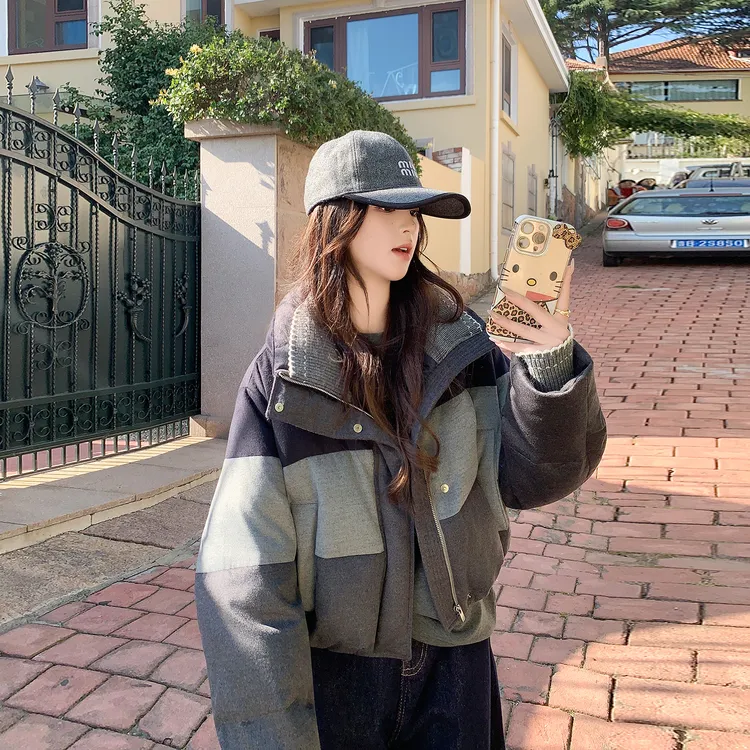 时尚短款90羽绒服女冬季2025新款拼接翻领巨好看加厚保暖宽松外套